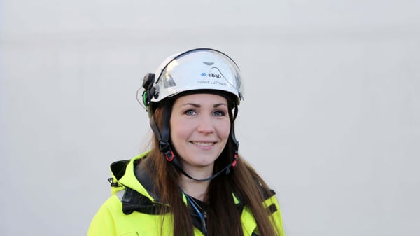 Renée Luttinen firar 15 år på Ebab