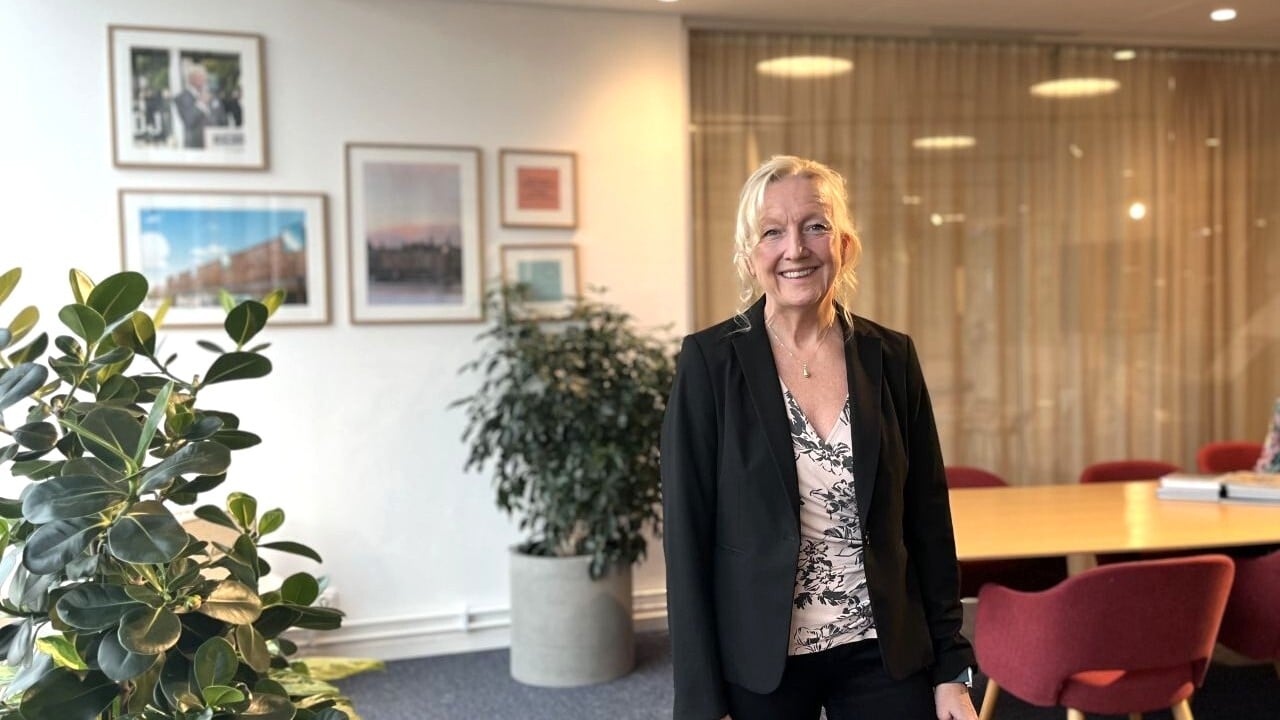 <span id="hs_cos_wrapper_name" class="hs_cos_wrapper hs_cos_wrapper_meta_field hs_cos_wrapper_type_text" style="" data-hs-cos-general-type="meta_field" data-hs-cos-type="text" >Veronica Warneskog jubilerar på Ebab</span>