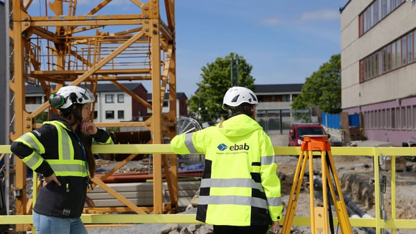 Så säkrar du en hållbar arbetsmiljö på byggarbetsplatsen