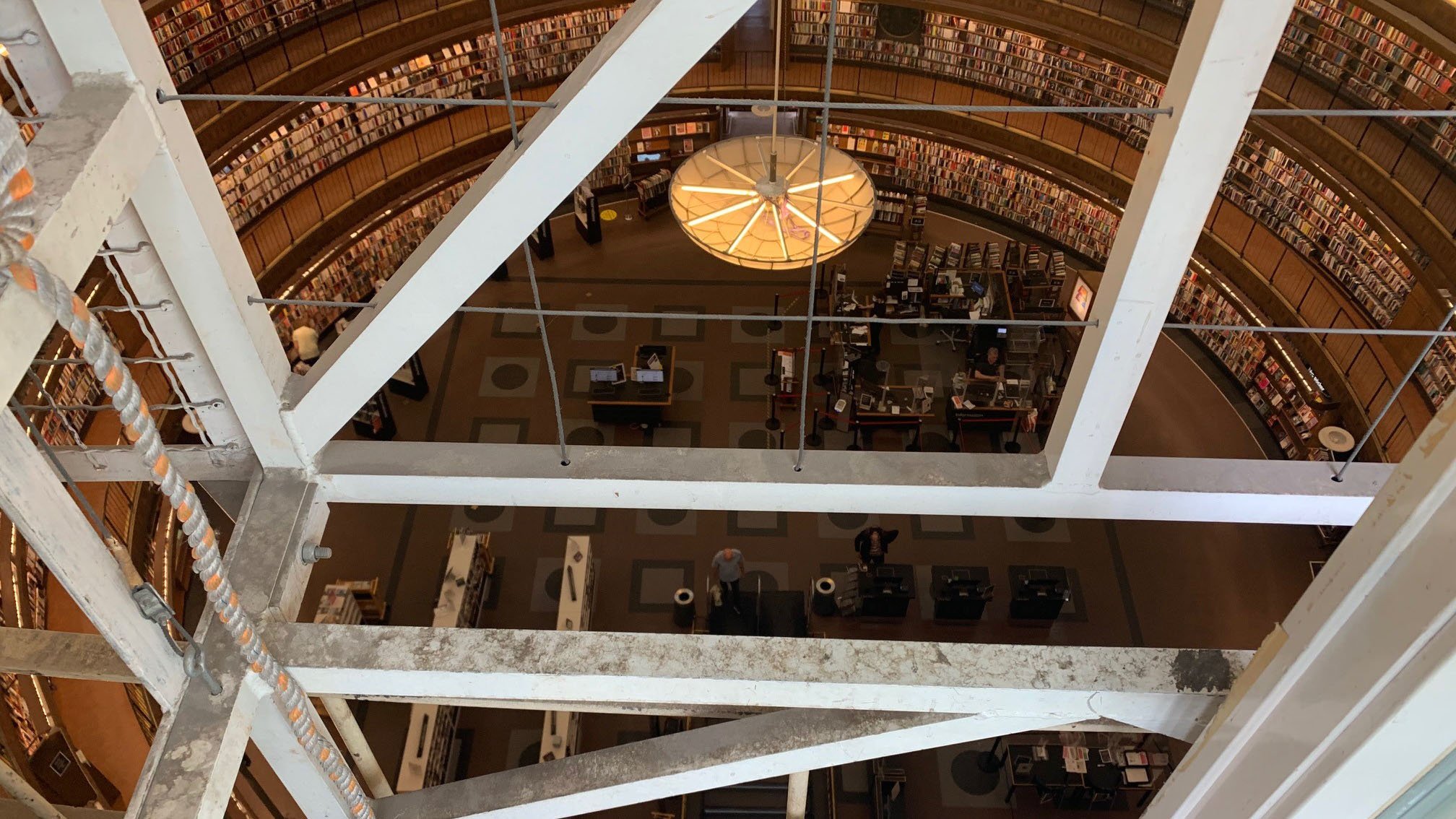 hiss ställning rotundan1